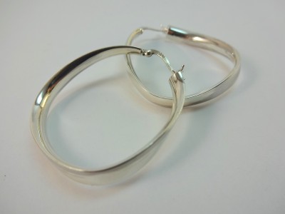 Серьги серебряные витые круглые